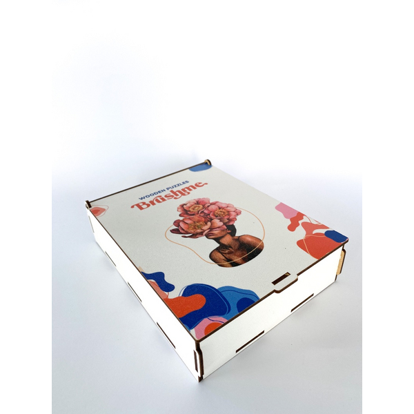 Дерев’яні пазли (281) - Девушка в цветущих пионах (Размер M)