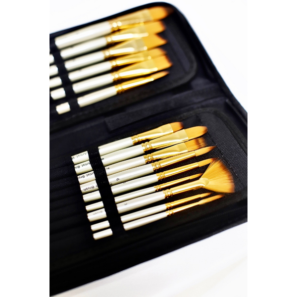 Пензлі для малювання (281) - Набор профессиональных нейлоновых кисточек 15 шт. (текстильный пенал)