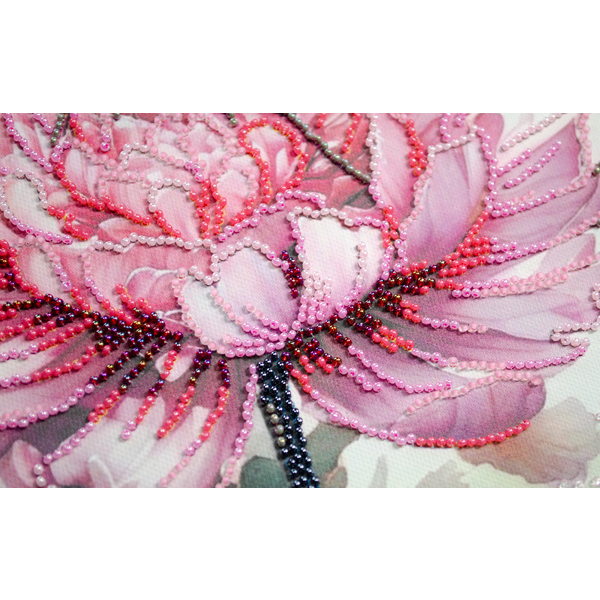 Набори для вишивки бісером - Пелюстковий сон