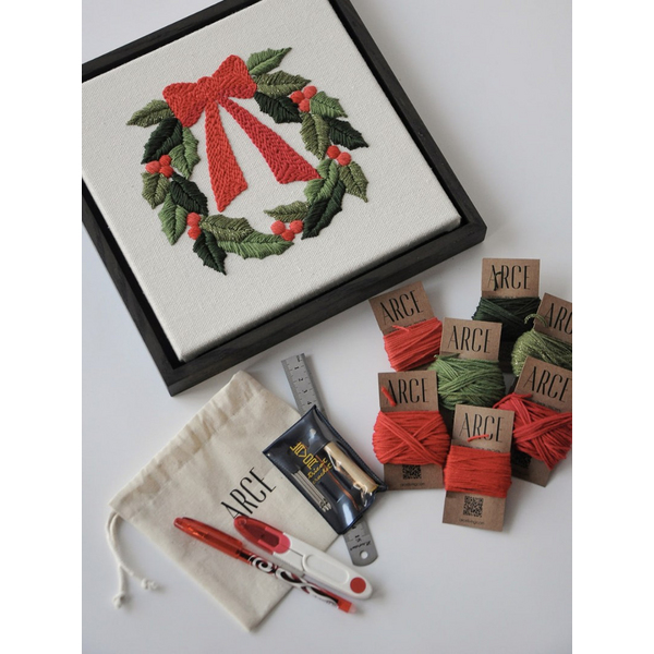 Набори для килимової вишивки - Набір для килимової вишивки «Різдвяний вінок»