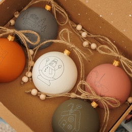 Набор для раскраски новогодних шариков «Зимняя сказка»